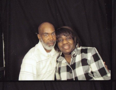 Linda Wallace Photo 23