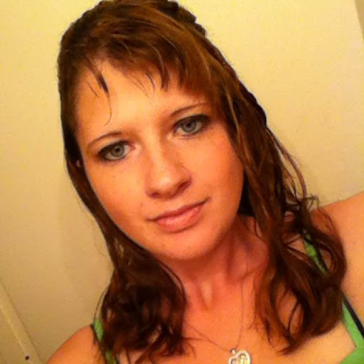 Crystal Humphries Photo 14