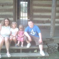 Jennifer Hillard Photo 25