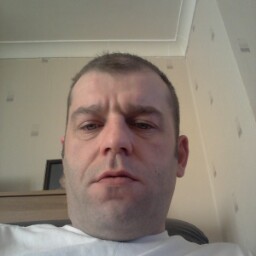 Robert Downing Photo 17