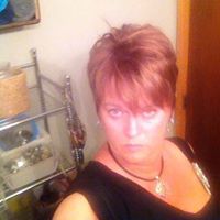 Michelle Hughes Photo 42