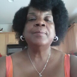 Lynette Singleton Photo 10