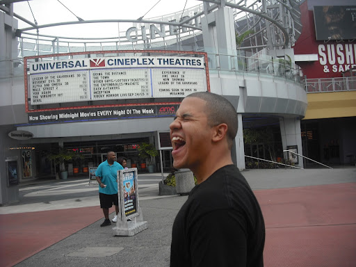 Raymond Holt Photo 21