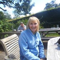 Elizabeth Edmonds Photo 25