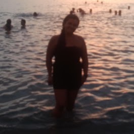 Sandra Regalado Photo 16