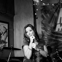 Kimberly Groves Photo 16
