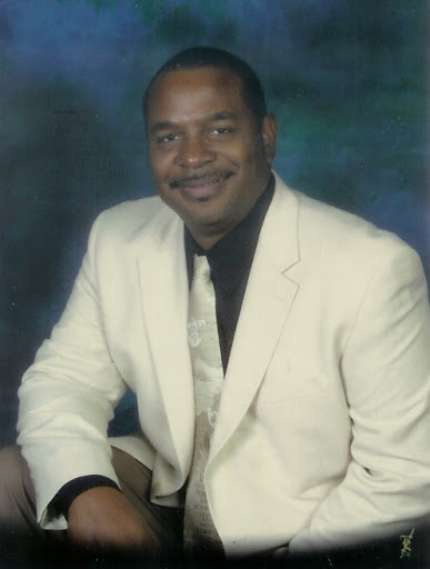 Roderick Howell Photo 9
