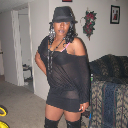 Lacy Williams Photo 7