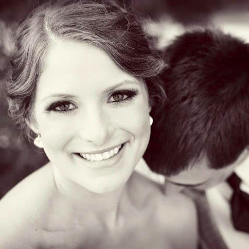 Claire Schneider Photo 12