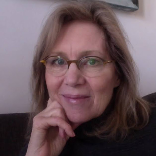 Catherine Wells Photo 18