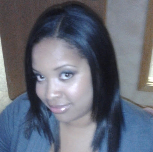 Yolanda Williams Photo 31