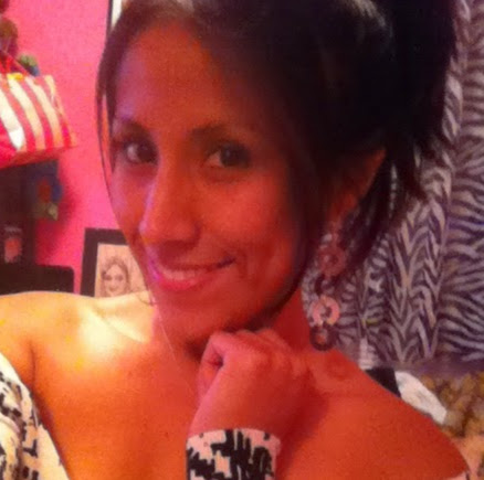 Mayra Alfaro Photo 27
