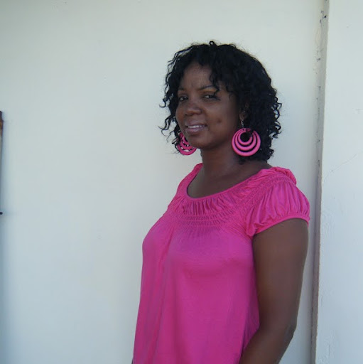Geraldine Jones Photo 14