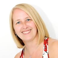 Julie Mcintosh Photo 25