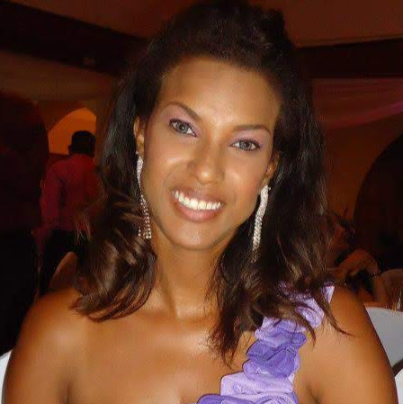 Michelle Squires Photo 37