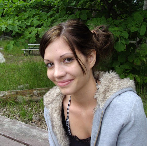 Sarah Mckinley Photo 29