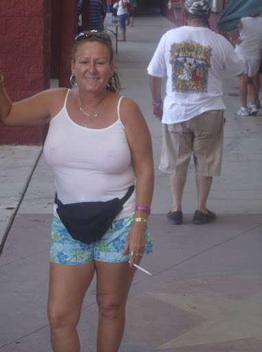 Connie Barnett Photo 33