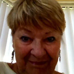 Pamela Hawkins Photo 10