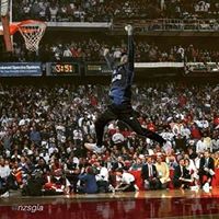 Elliott Taylor Photo 37