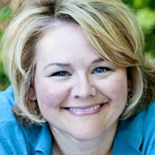 Julie Gustafson Photo 12
