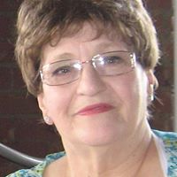Gloria Lange Photo 10