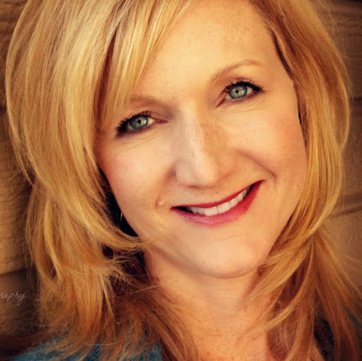 Heather Kelly Photo 19