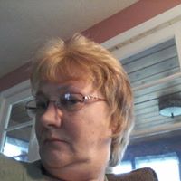 Shelly Miller Photo 35