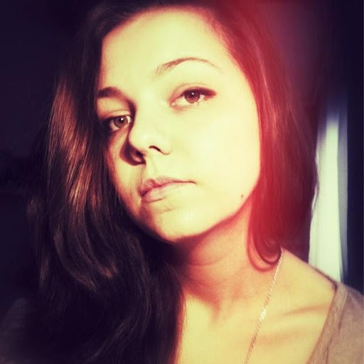 Rosemarie Hathaway Photo 9