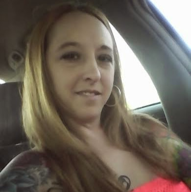 Julia Taylor Photo 6