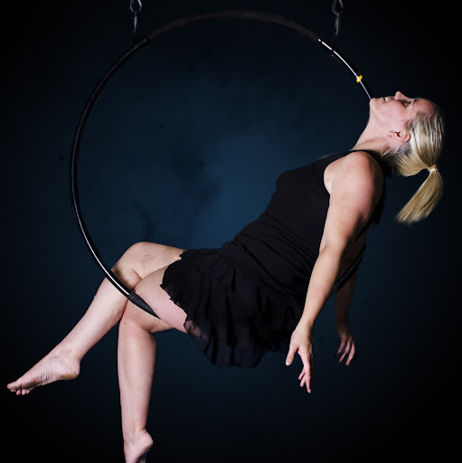 Lisa Benton Photo 10