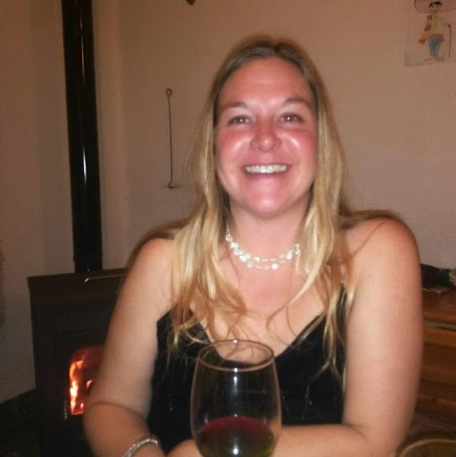 Suzanne White Photo 33