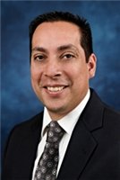 Robert Hernandez Photo 22