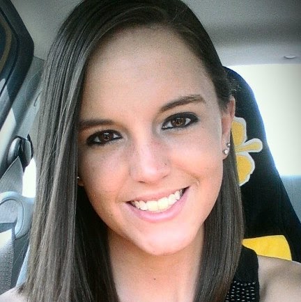 Megan Bailey Photo 21