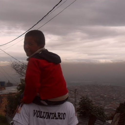 Andres Santos Photo 26