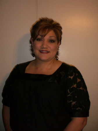 Elizabeth Ramirez Photo 17