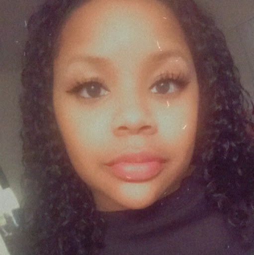Monique Davis Photo 37