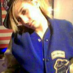 Danielle Weeks Photo 9