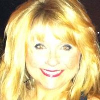 Christine Tharp Photo 7