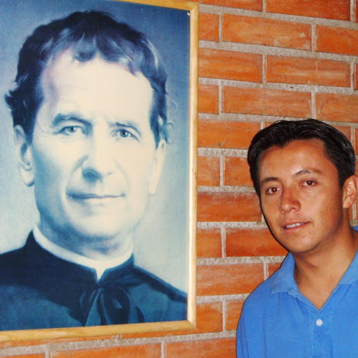 Ismael Hernandez Photo 30