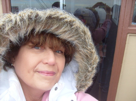 Kathy Yates Photo 33