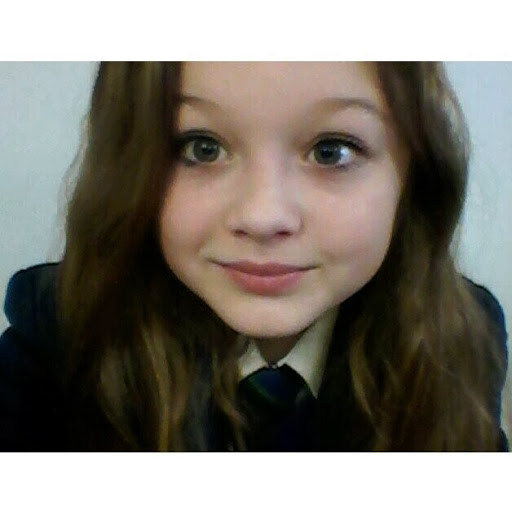 Elise Gray Photo 29