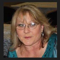 Cynthia Holden Photo 12