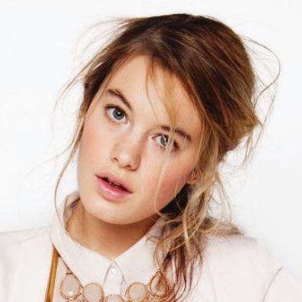 Camille Rowe Photo 26