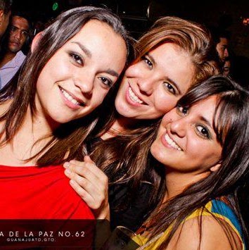 Fernanda Moreno Photo 39