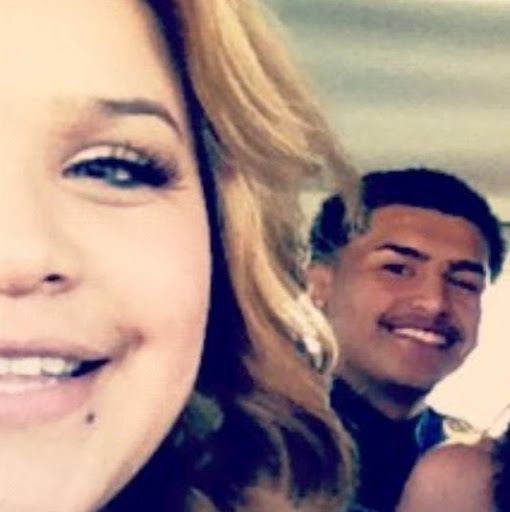 Andrea Mendez Photo 8