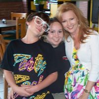 Beth Mills Photo 16
