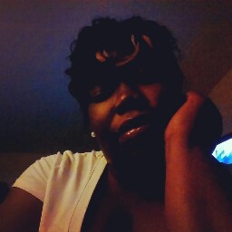 Temeka Robinson Photo 8