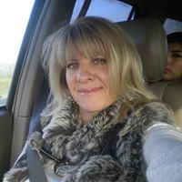 Theresa Richards Photo 43