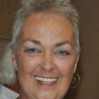 Sandy Davidson Photo 29