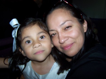 Adriana Flores Photo 25